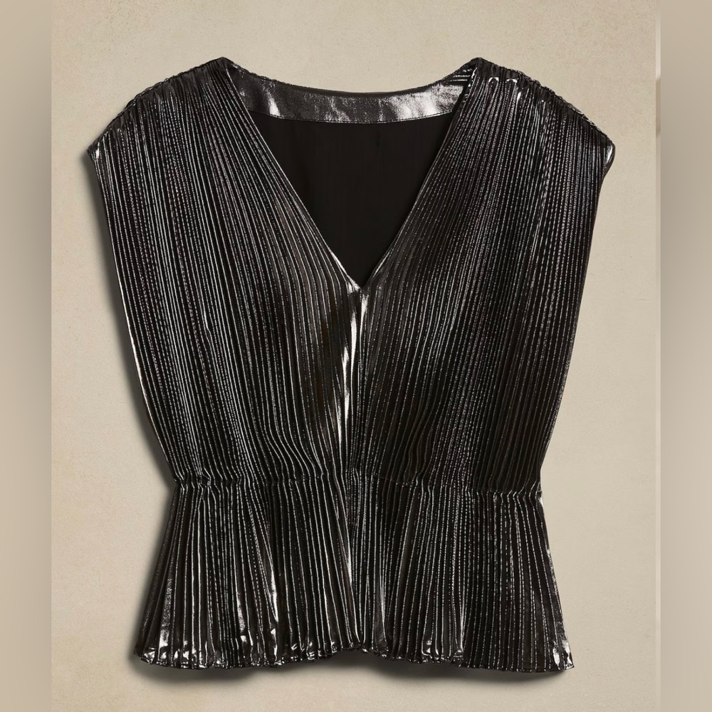 Lena Banana Republic Metallic Pleated Blouse